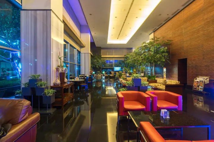 Manhattan Hotel — 10
