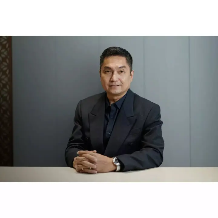Roy Kosasih (CEO IBM Indonesia) — 8