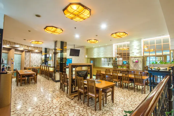 Sunlake Hotel — 11